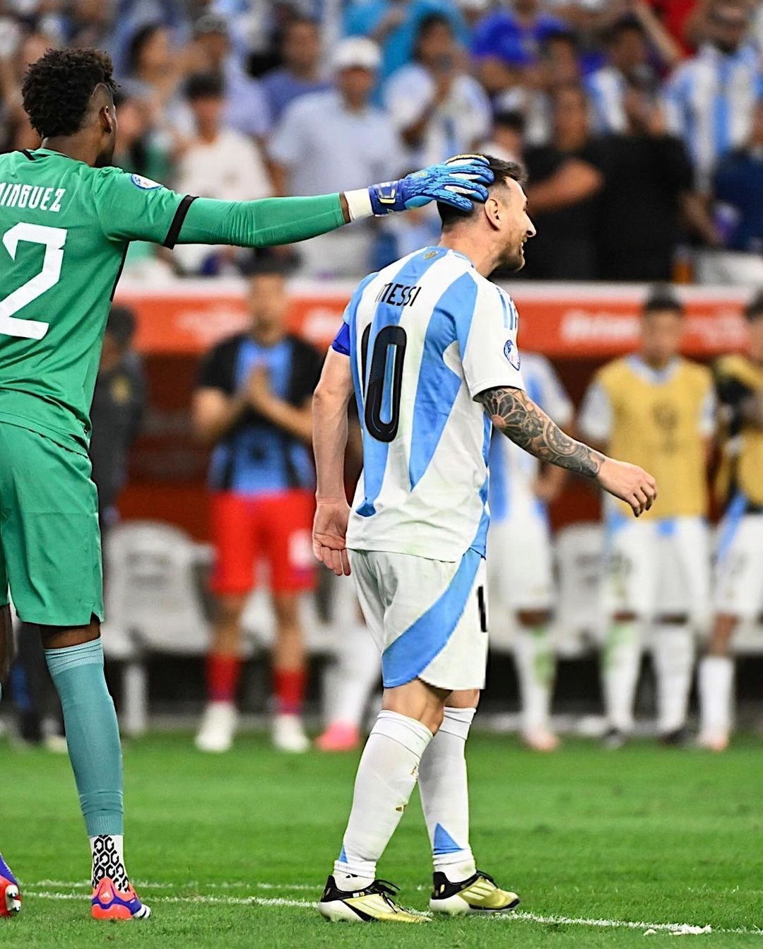 包含阿根廷队长梅西脚踢点球帮助巴黎圣日耳曼逼平马赛队的词条 包含阿根廷队长梅西脚踢点球帮助巴黎圣日耳曼逼平马赛队的词条